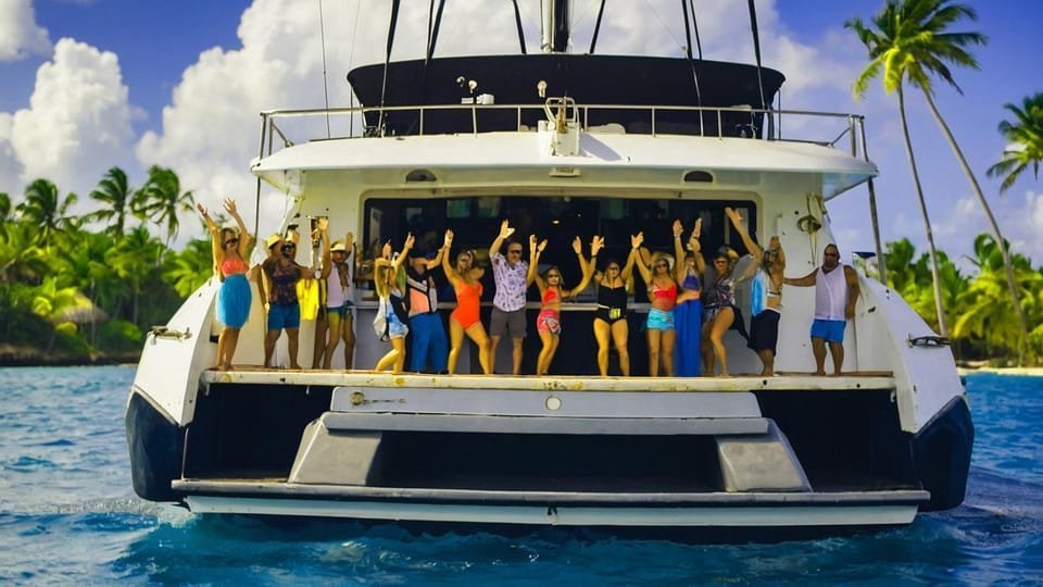 PARTY BOAT WITH OPEN BAR CATAMARAN CRUISE PUNTA CANA - Obrázek 12