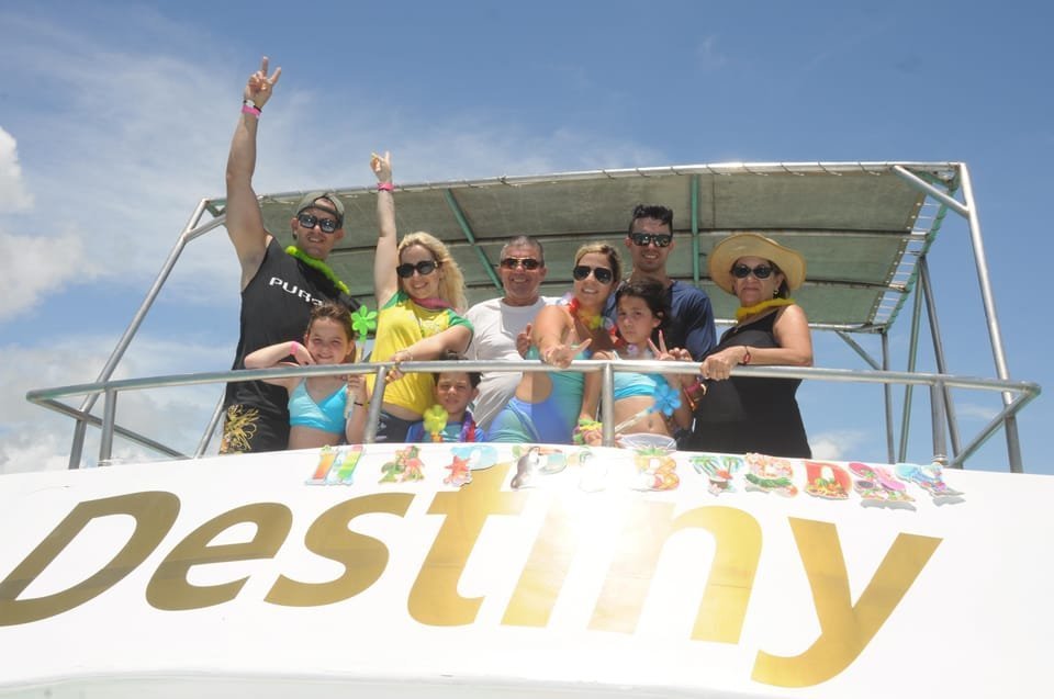 Punta Cana Boat Cruise with Snorkeling and Open Bar - Image 3