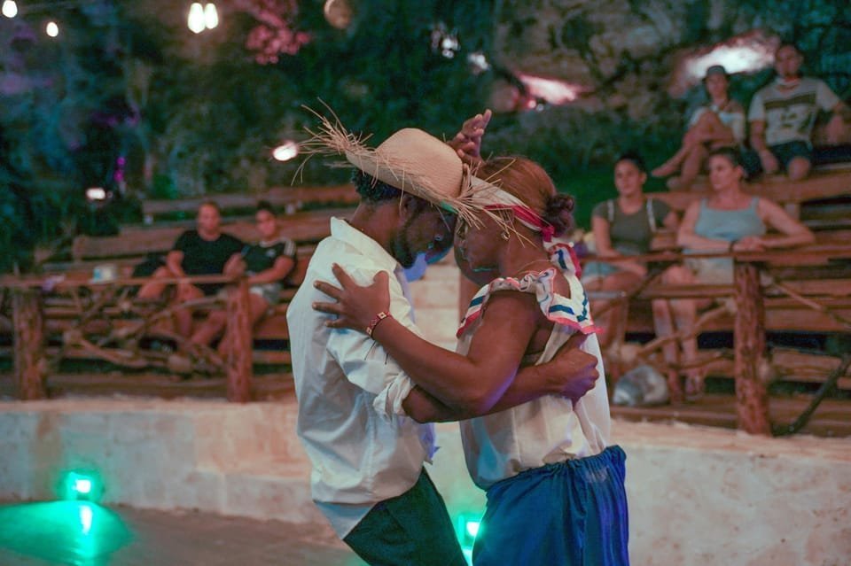 Punta Cana: Sunset Buggy Tour With Cave Swim and Dance Show - Obrázek 6