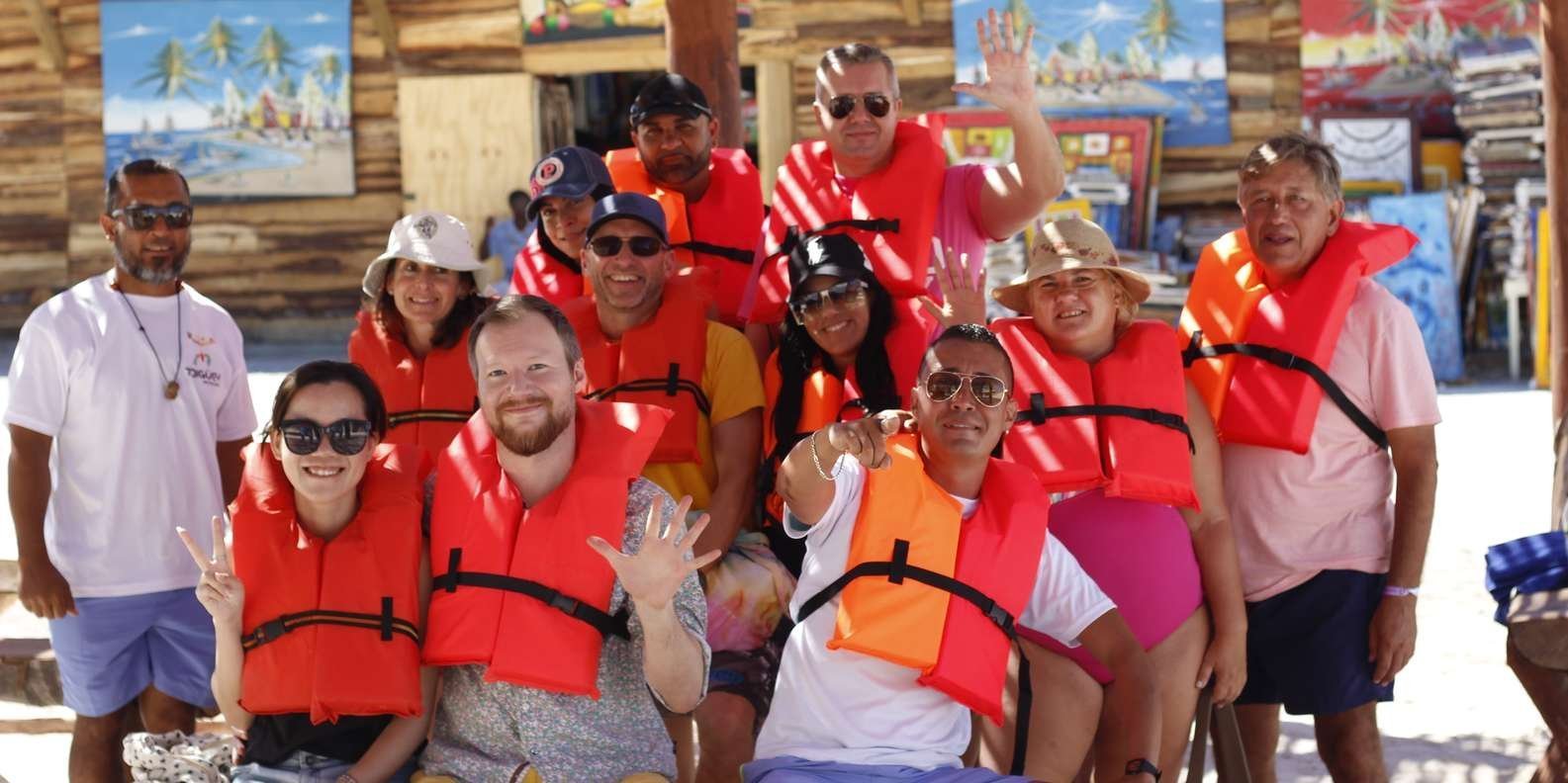 Punta Cana: Catamaran Tour with Taiguey Emotion Show - Obrázek 4