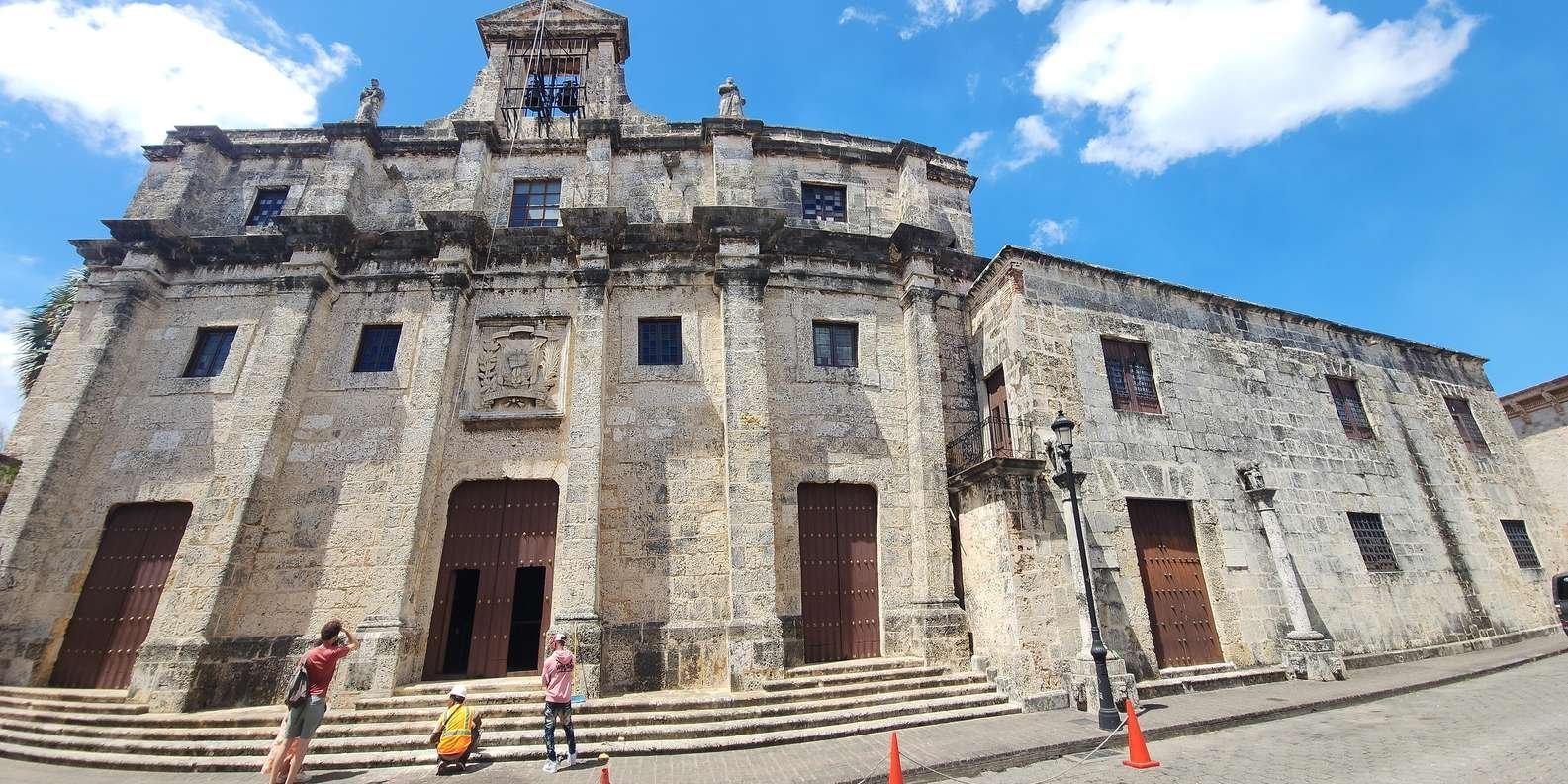 Excursion: Colonial City, Colón Lighthouse and 3 Eyes Park - Image 5